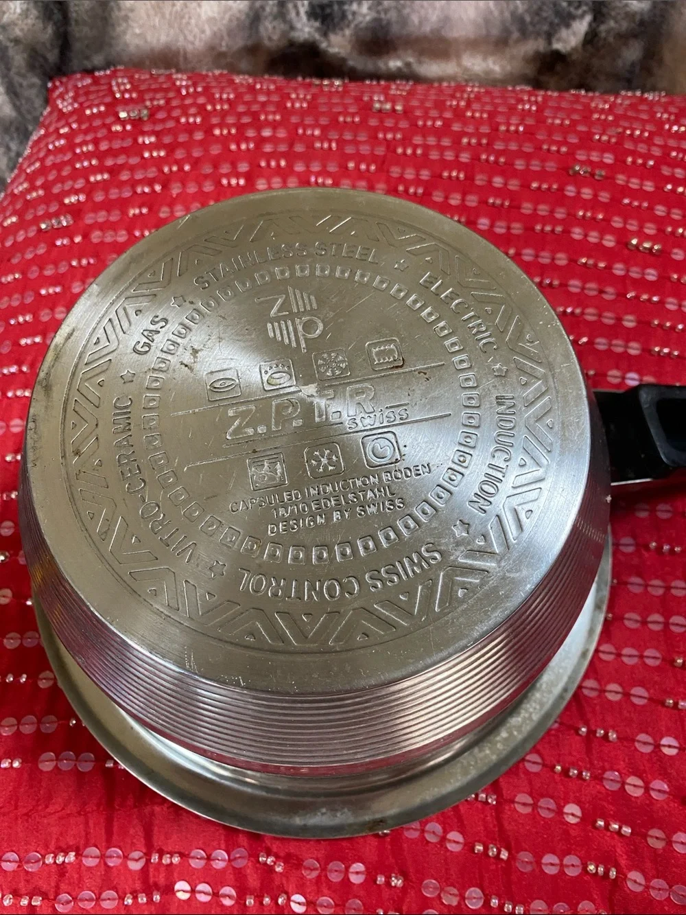 Swiss Design Heavy Stainless Steel Graduated Healthy Cookware With Handle